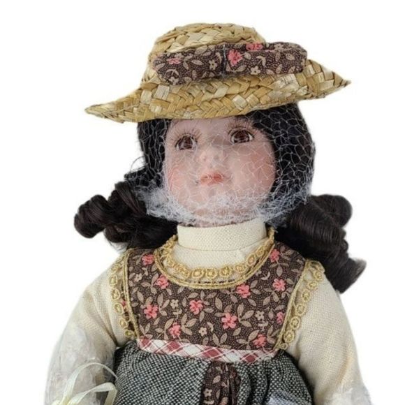 Vintage Dock House Herlioom Dolls Collection #1453 - Picture 1 of 9